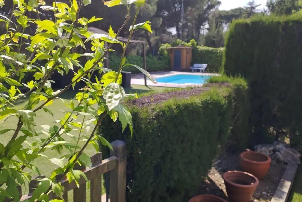 Hébergement de vacances Villa Amplia Vivienda Con Piscina à Sant Pol De Mar